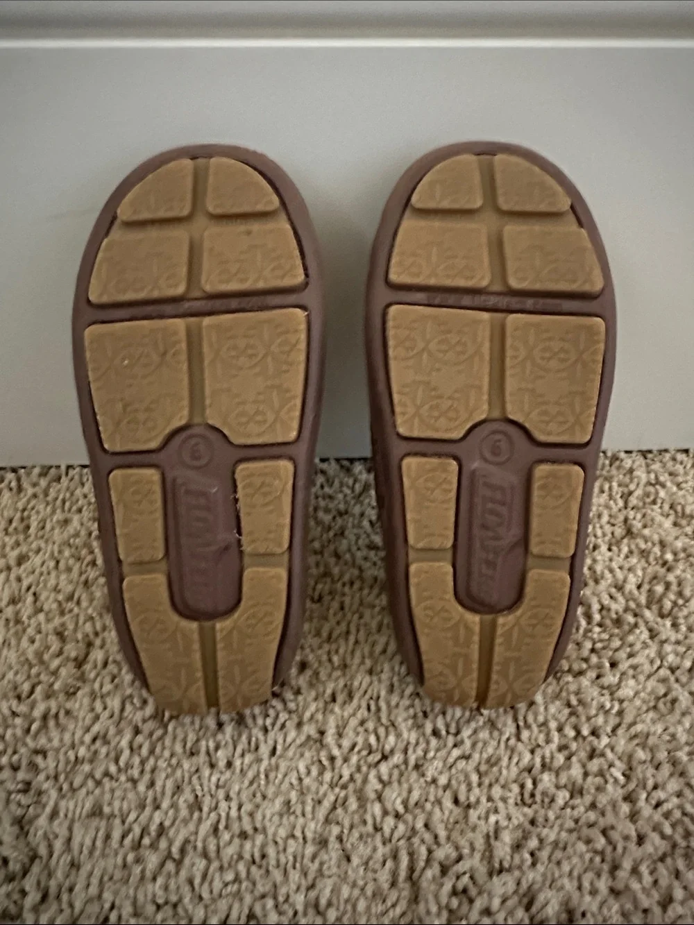 Floaffers toddler size 6 - Brown